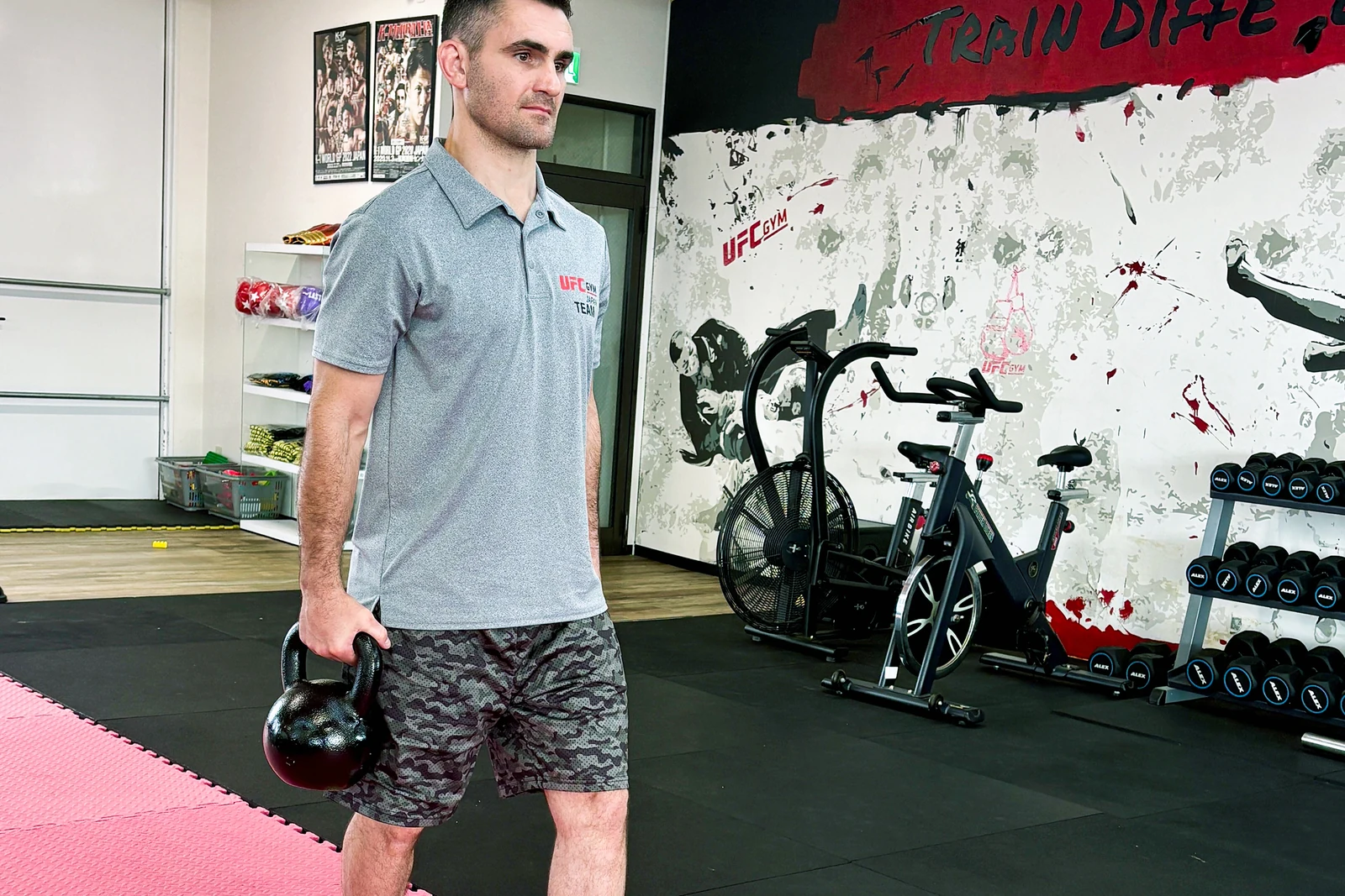 Farmers Carry training at UFC Gym Komaki